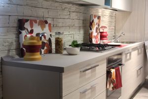 Projekt wystroju wnętrza salonu i stylistyka mebli
