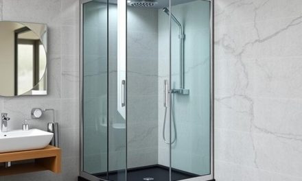 Dlaczego warto wybrać nowoczesne kabiny prysznicowe do łazienki