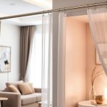 Drążek rozporowy z zasłoną jako elastyczny sposób na praktyczny podział stref w pomieszczeniu