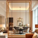 Lustro jako separator stref w aranżacji wnętrz: jak wybrać i zamontować dla trwałego efektu